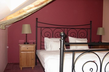 Готель Bochnia 4