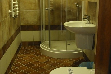 Готель Bochnia 4