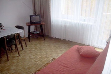 Polen Privát Warszawa, Eksteriør