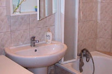 Polen Privát Warszawa, Eksteriør