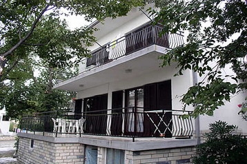 Kroatija Byt Jadranovo, Eksterjeras