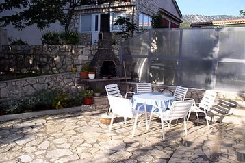 Kroatija Byt Jadranovo, Eksterjeras