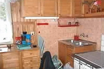 Polonia Byt Zarzecze, Esterno