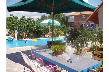 Chorvatsko Privát Poreč, Exteriér
