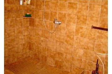 Slovacchia Chata Čavoj, Esterno