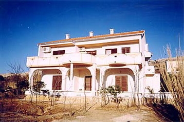 Croacia Byt Pag, Exterior