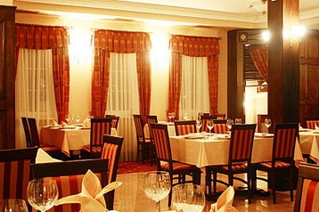 Poola Hotel Tarnów, Eksterjöör