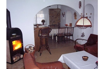 Čekija Chata Vojenice, Eksterjeras