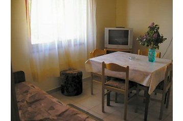 Horvaatia Privát Jezera, Eksterjöör