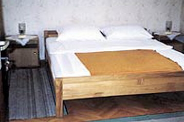 Hrvatska Byt Pirovac, Eksterijer