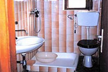 Hrvatska Byt Pirovac, Eksterijer