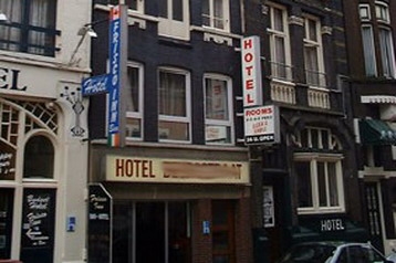 Olanda Hotel Amsterdam, Exteriorul