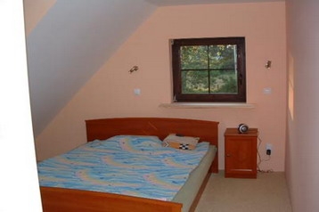 Polonia Chata Rowy, Interno