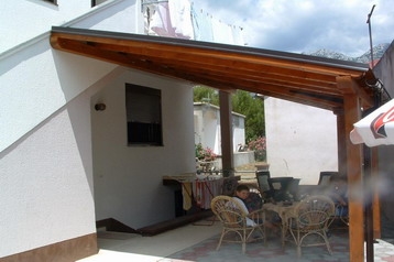 Croacia Byt Starigrad, Exterior
