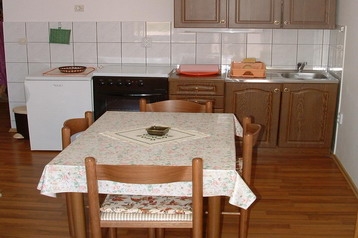 Horvaatia Byt Starigrad, Eksterjöör