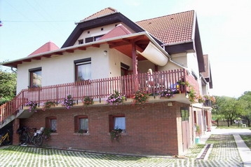 Ungarn Privát Vértesszőlős, Eksteriør