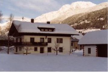 Austria Privát Kirchbach, Eksterjöör