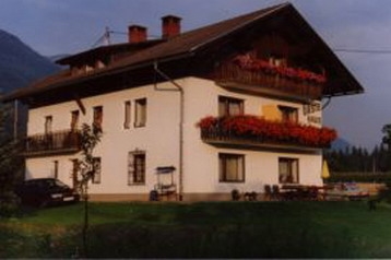 Austria Privát Kirchbach, Eksterjöör