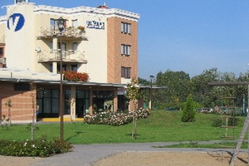 Polonia Byt Gdańsk, Gdansk, Exterior