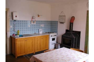 Vakantiehuis Leština 6