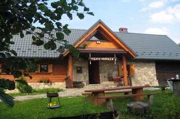 Pologne Chata Kletno, Extérieur