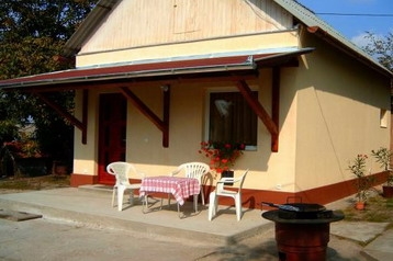 Madžarska Byt Poroszló, Eksterier