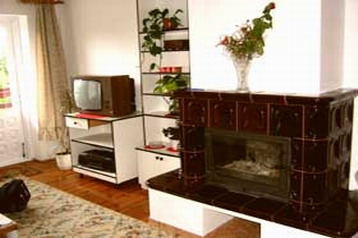 Polska Chata Rajgród, Zewnątrz