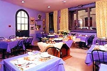 Francija Hotel Nima / Nîmes, Eksterjers