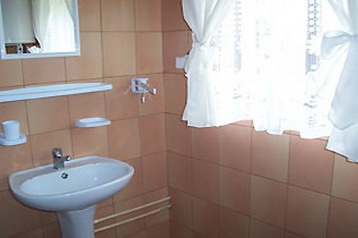 Poola Chata Spychowo, Eksterjöör