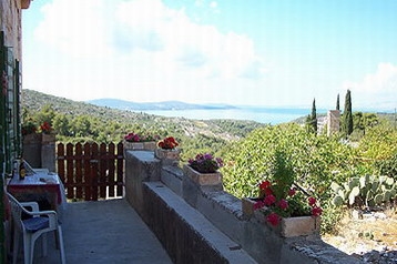 Croazia Chata Bobovišće, Esterno