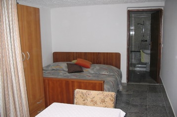 Kroatien Byt Maslenica, Exterieur