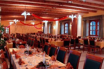 Унгария Hotel Lajosmizse, Екстериор