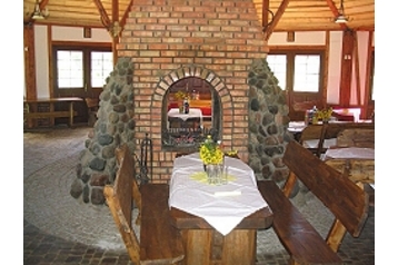 Pologne Chata Salino, Extérieur