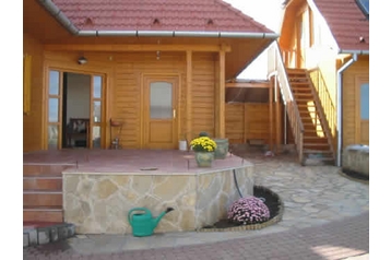 Magyarország Privát Felsőpáhok, Exteriőr Magyarország Privát Felsőpáhok, Exteriőr