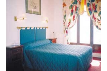 Francia Byt Marseille, Marsiglia, Interno