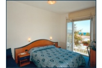 Италия Hotel Bardolino, Екстериор