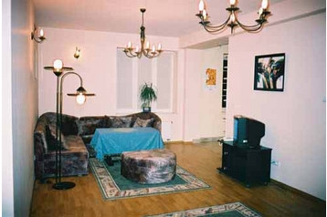 Polonia Byt Krynica-Zdrój, Exteriorul