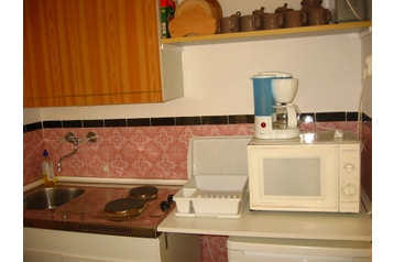 Ungari Privát Dombóvár, Eksterjöör