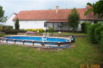 Czechy Chata Malovice, Zewnątrz