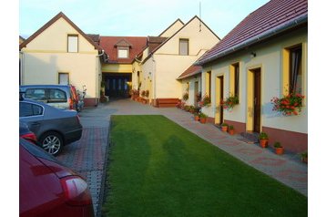 Ungarn Privát Fertőrákos, Eksteriør