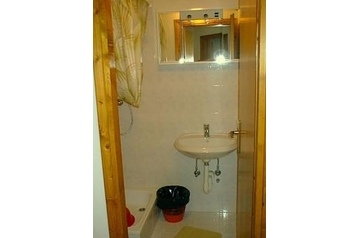 Privát Njivice 4