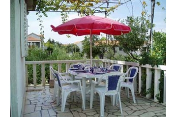 Kroatija Chata Supetar, Eksterjeras