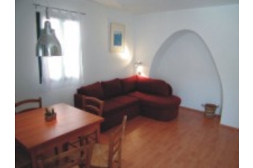 Kroatia Privát Baška, Eksteriør