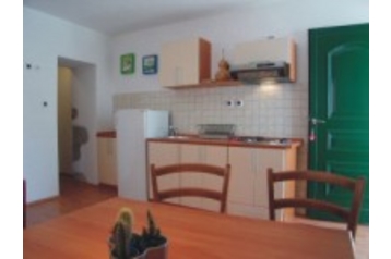 Kroatia Privát Baška, Eksteriør