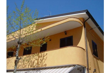 Itálie Privát Riccione, Exteriér