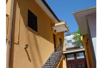 Itálie Privát Riccione, Exteriér