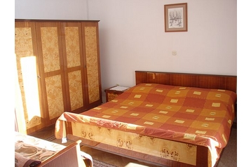 Chorvatsko Privát Zubovići, Exteriér