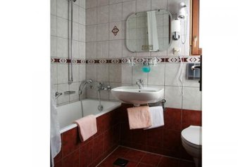 Словенiя Hotel Domžale, Екстер'єр