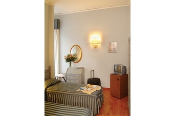 Itālija Hotel Neapole / Napoli, Eksterjers