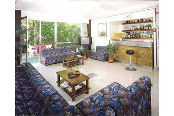 Италия Hotel Riccione, Экстерьер